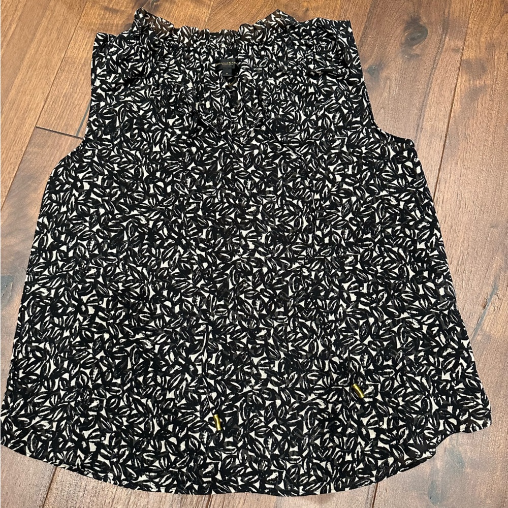 Donna Karan Top